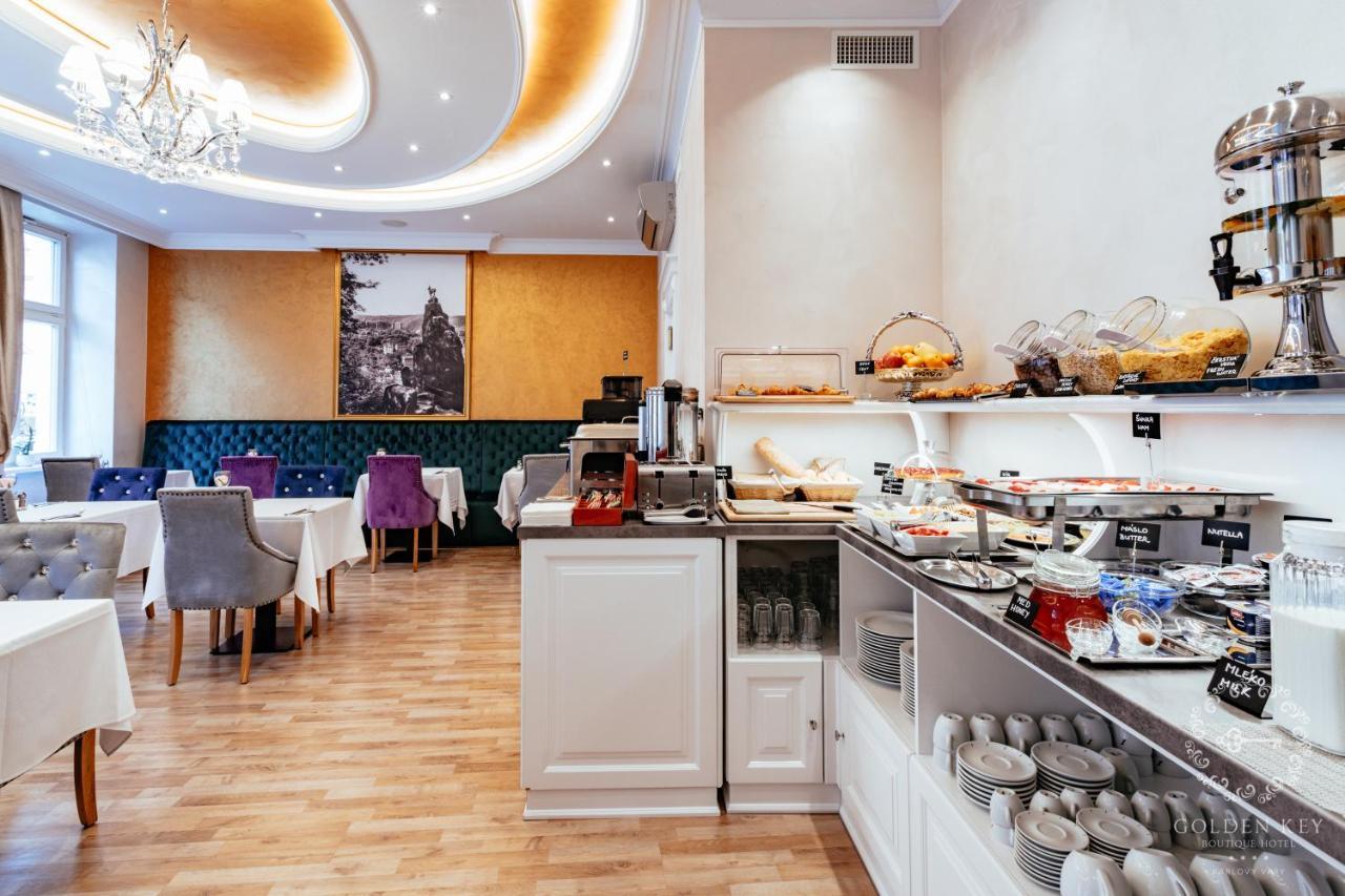 Golden Key Boutique Hotel การ์โลวีวารี ภายนอก รูปภาพ